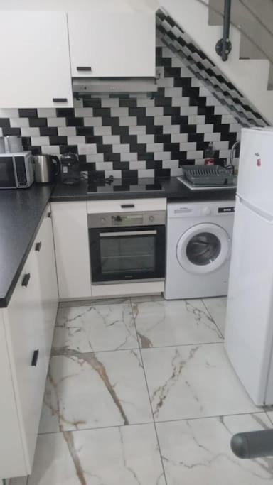 Joli Appartement De Vacances Écouen Esterno foto